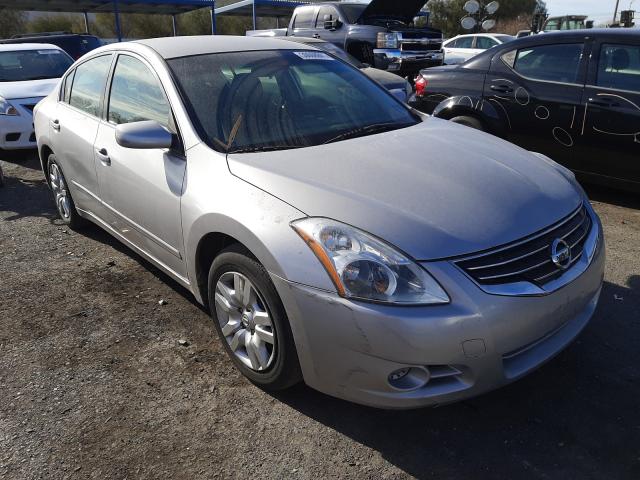 Nissan Altima bas (2012)