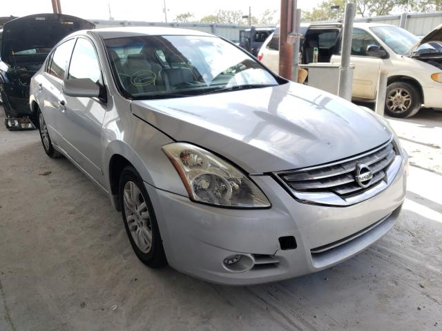 Nissan Altima bas (2011)