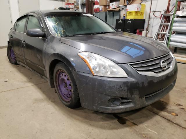 Nissan Altima bas (2010)