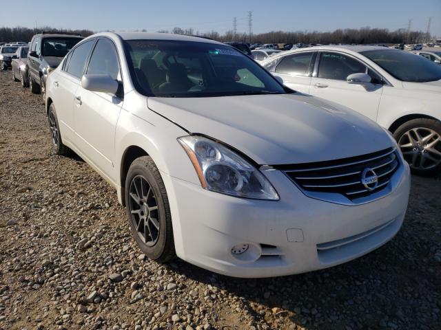 Nissan Altima bas (2012)