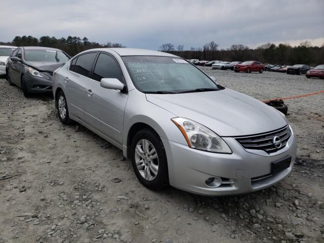Nissan Altima bas (2011)