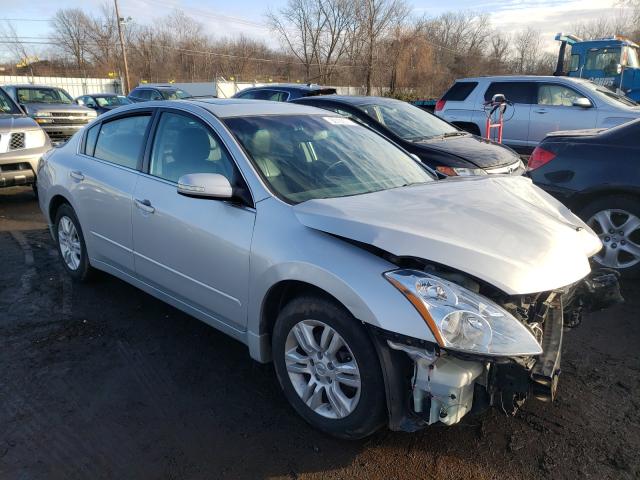 Nissan Altima bas (2010)