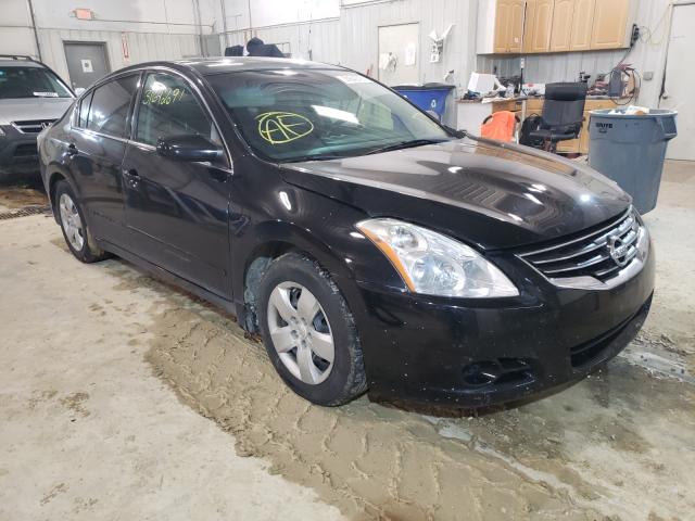 Nissan Altima bas (2010)