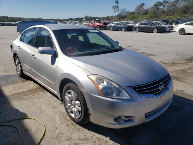 Nissan Altima bas (2011)