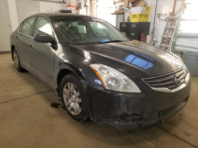 Nissan Altima bas (2012)