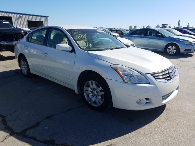 Nissan Altima bas (2012)