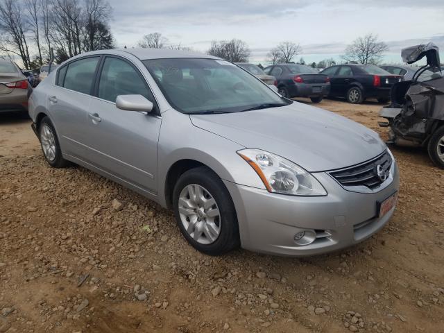 Nissan Altima bas (2010)