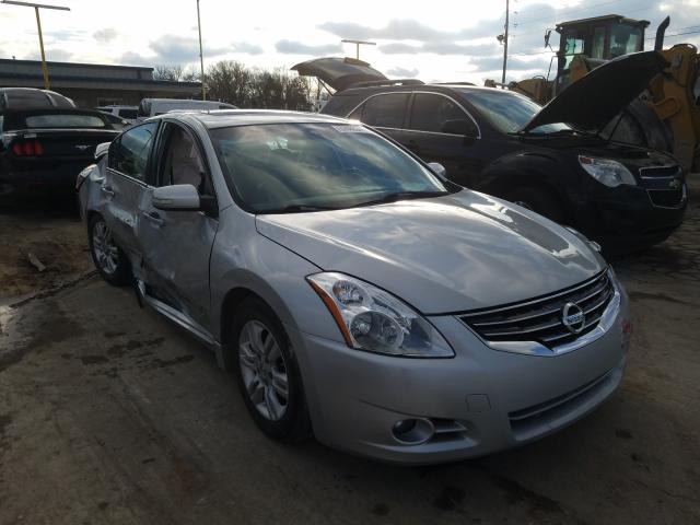 Nissan Altima bas (2011)
