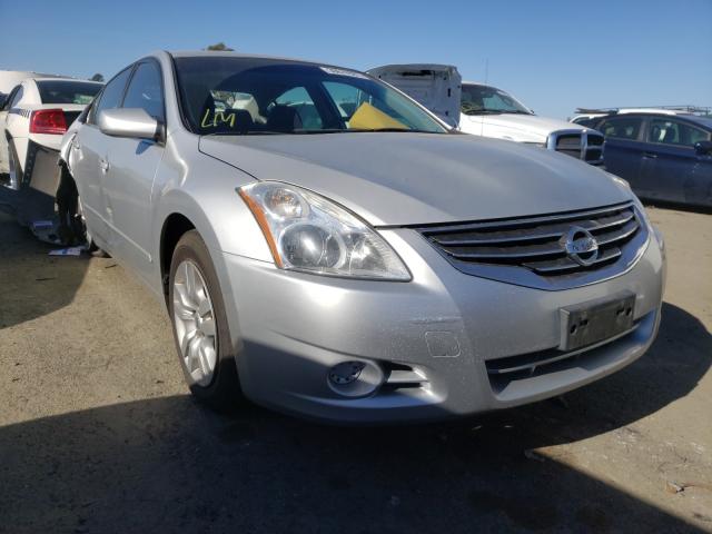 Nissan Altima bas (2012)