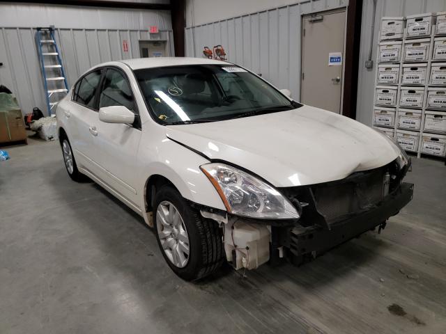 Nissan Altima bas (2012)