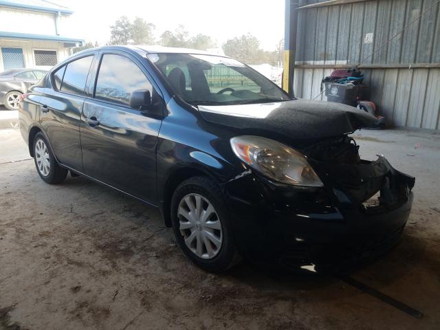 Nissan Versa s (2014)