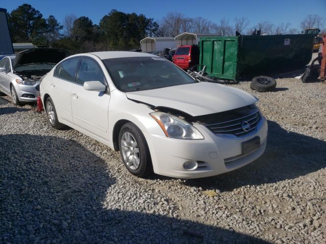 Nissan Altima bas (2010)