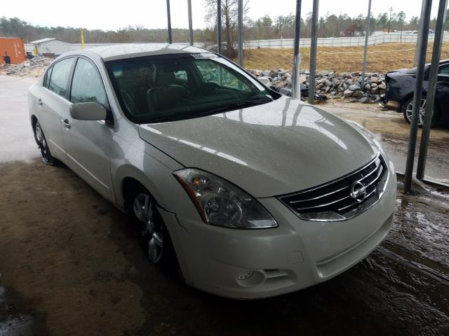 Nissan Altima bas (2010)