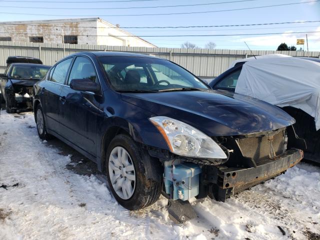 Nissan Altima bas (2010)
