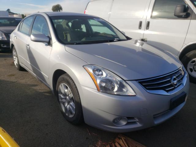 Nissan Altima bas (2012)