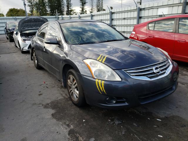 Nissan Altima bas (2010)