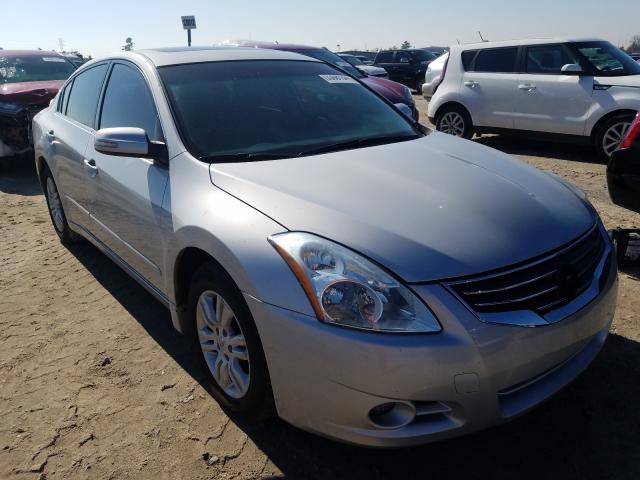 Nissan Altima bas (2012)