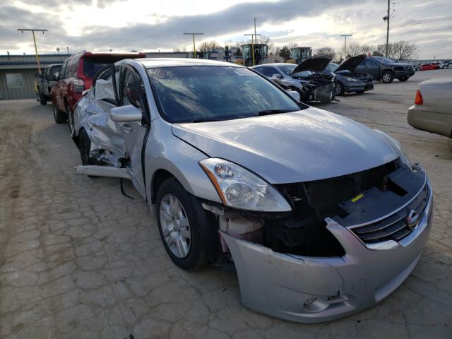 Nissan Altima bas (2010)