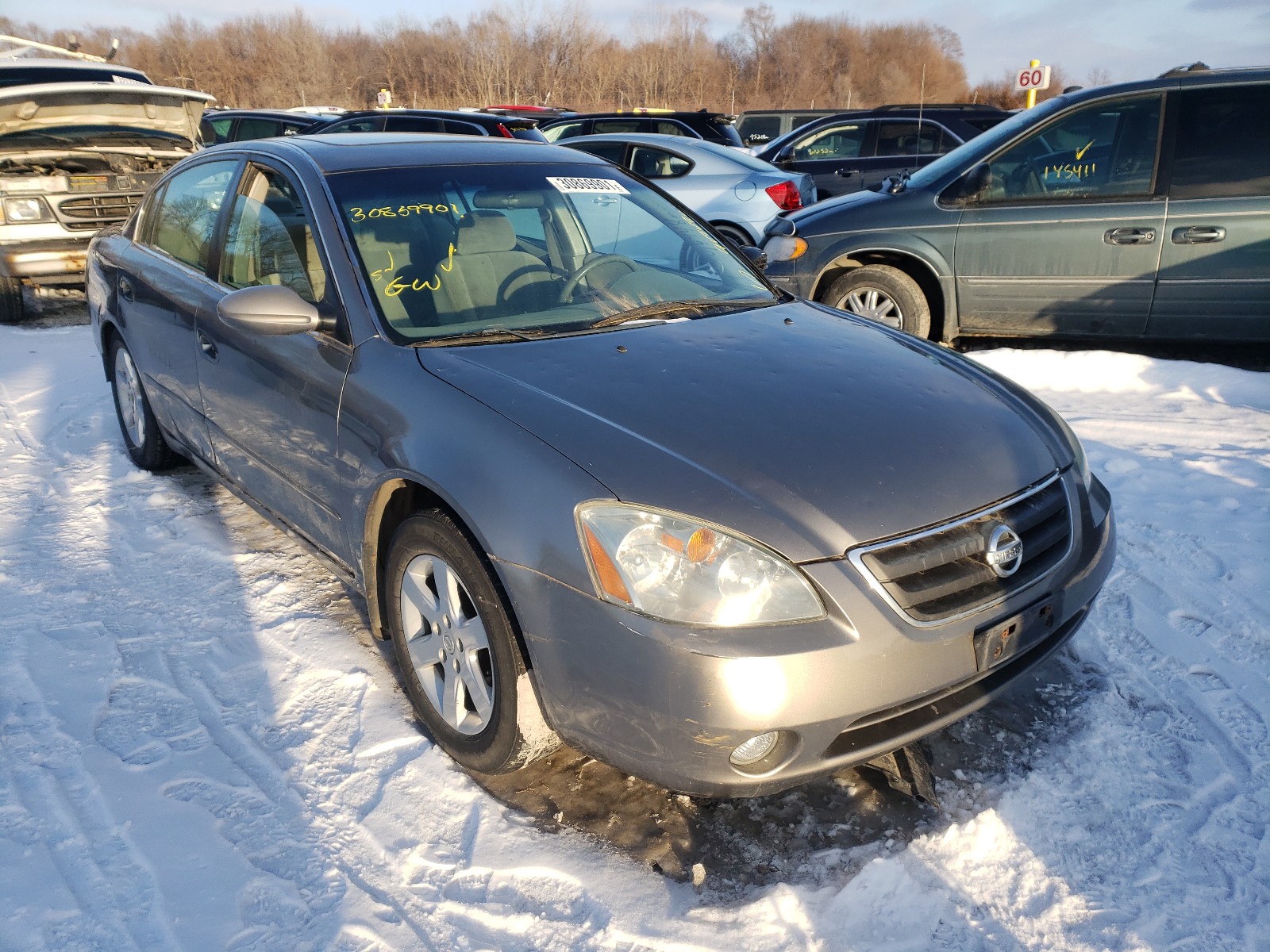 Nissan Altima bas (2002)