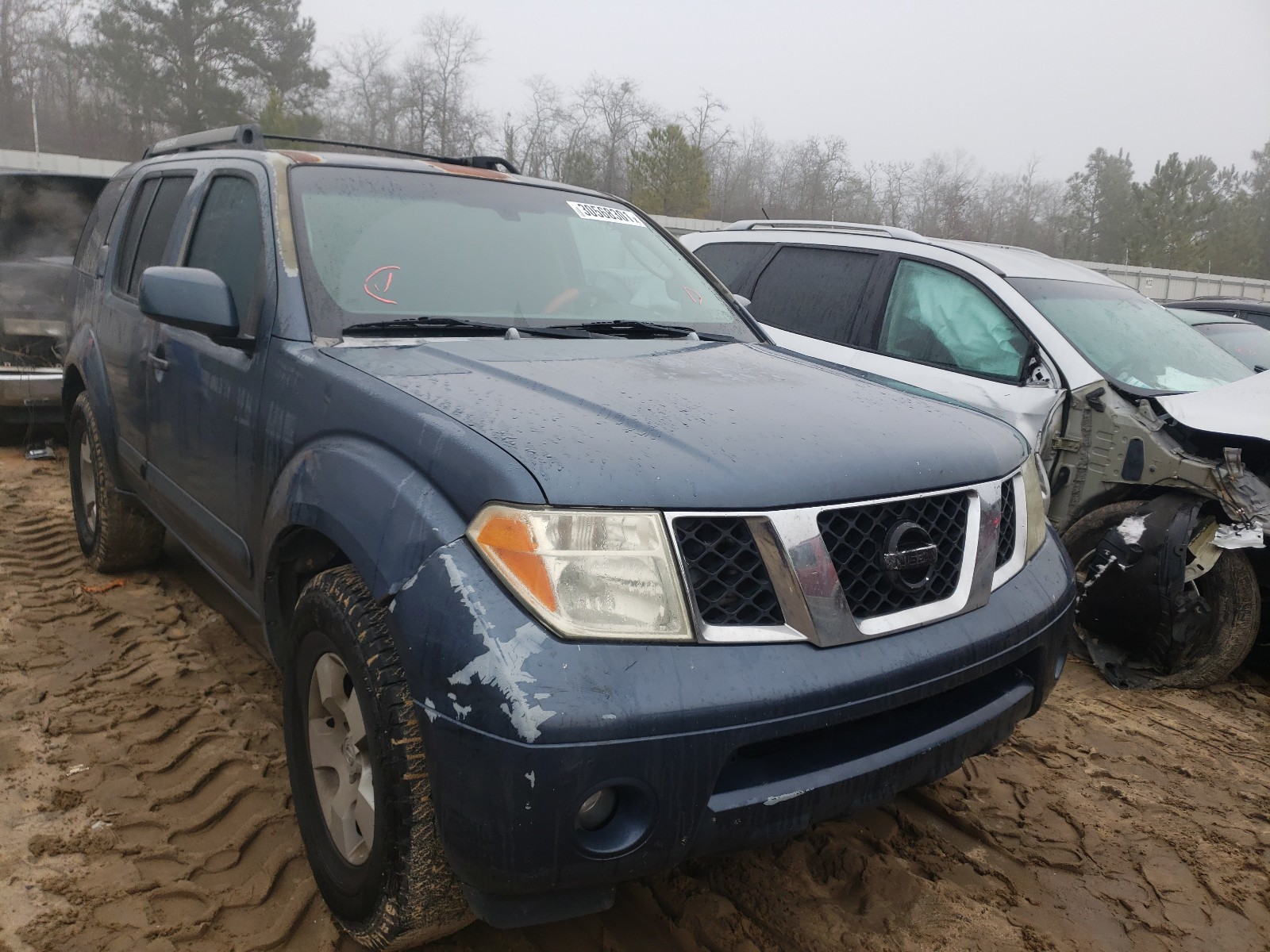 Nissan Pathfinder (2005)