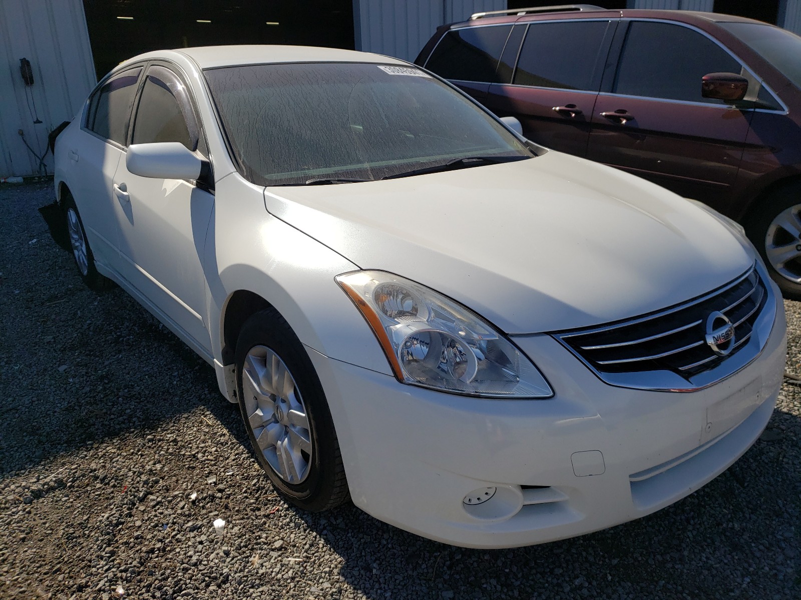 Nissan Altima bas (2012)