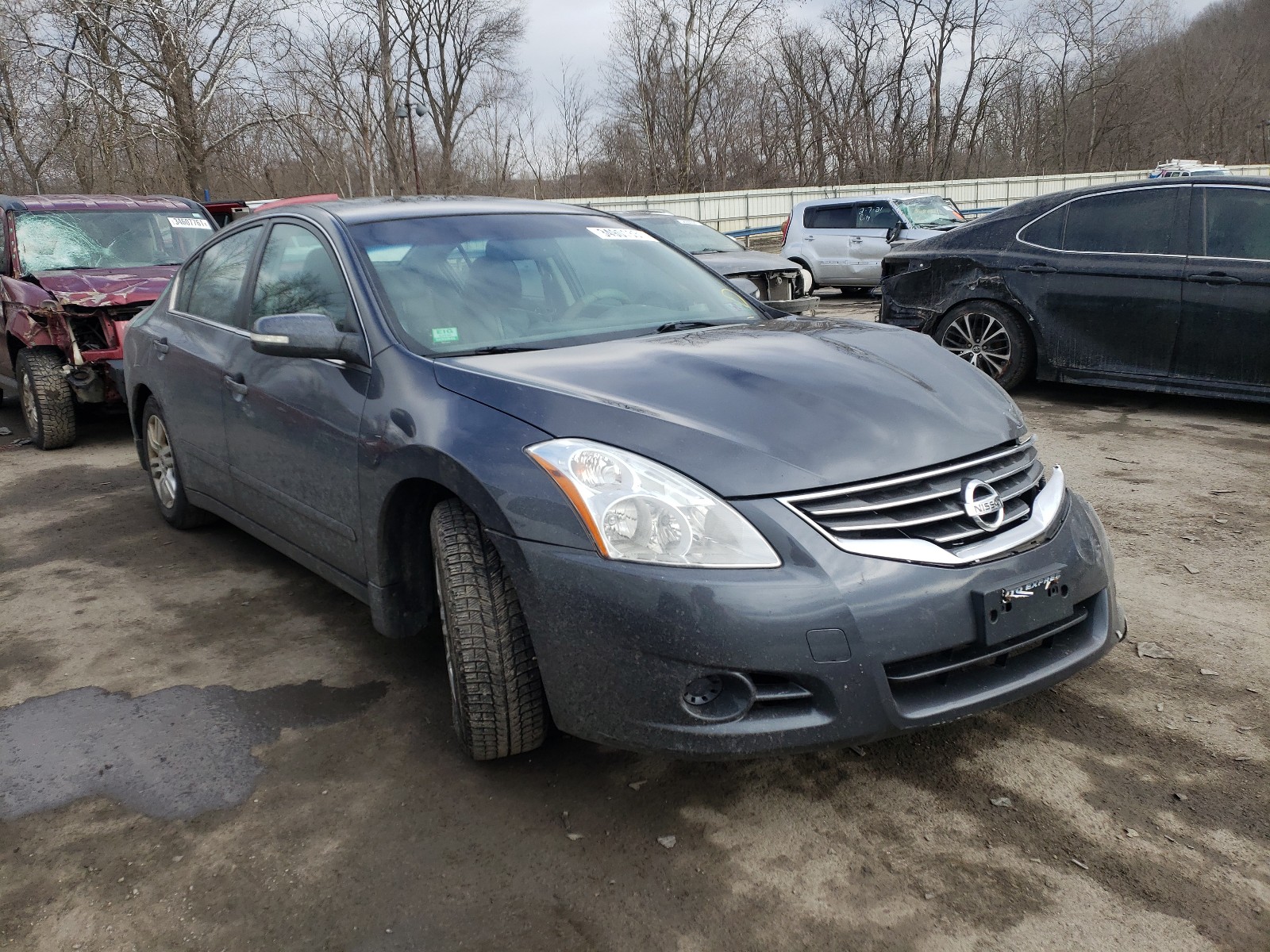 Nissan Altima bas (2010)