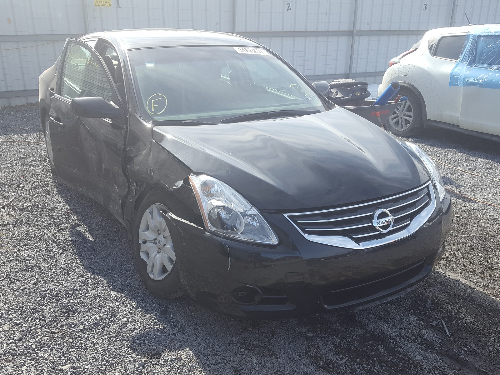 Nissan Altima bas (2012)