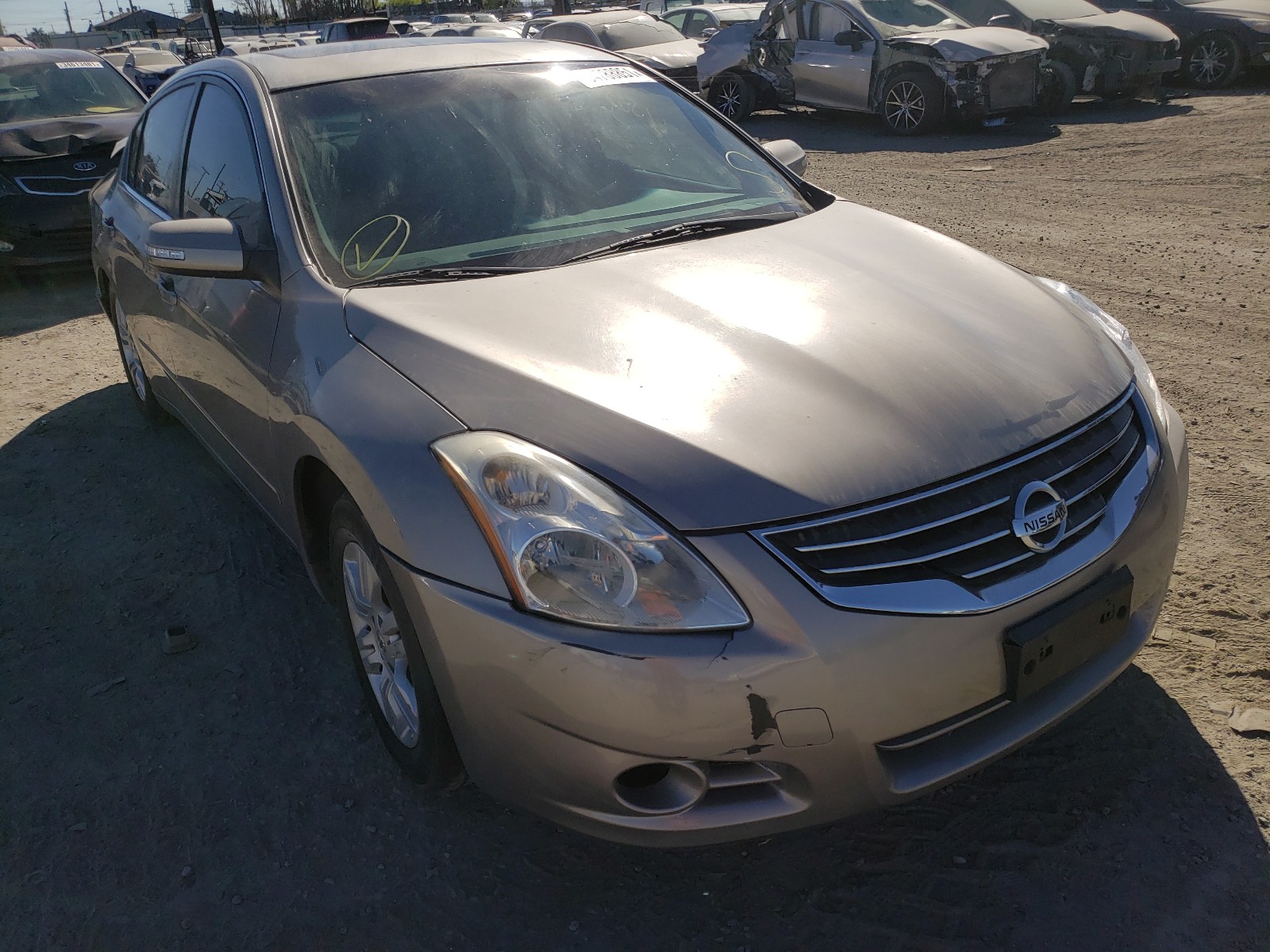 Nissan Altima bas (2012)