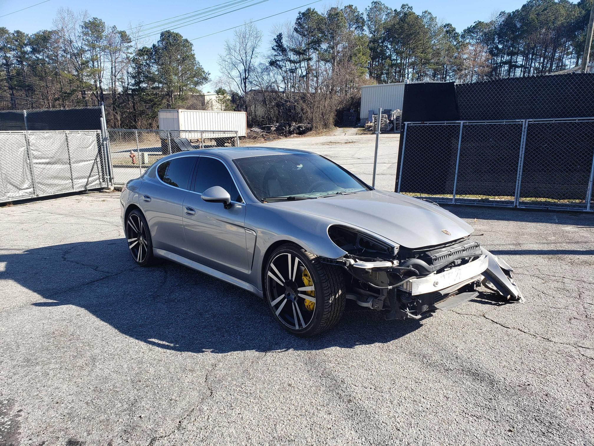 Porsche Panamera s (2010)