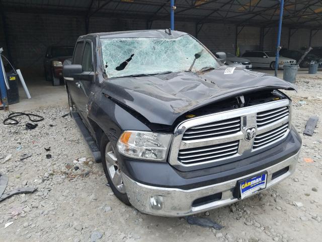 Ram 1500 slt (2017)