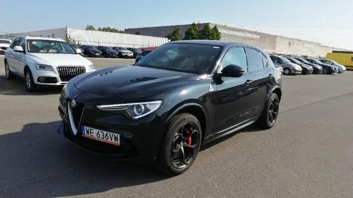 Alfa-romeo Stelvio suv (2019)