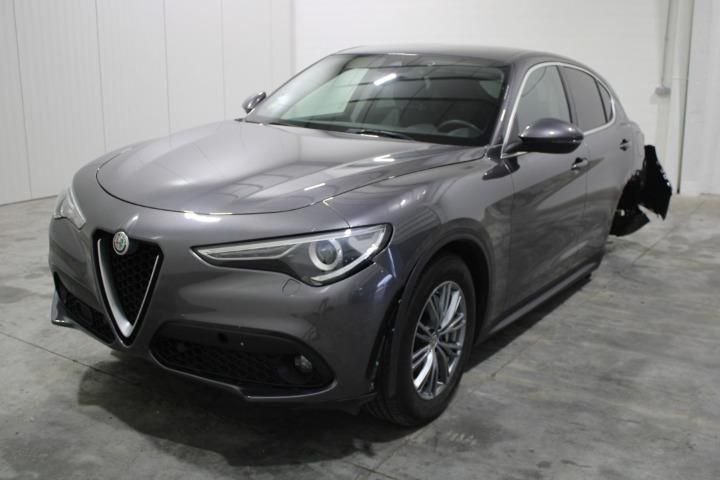 Alfa-romeo Stelvio suv (2018)
