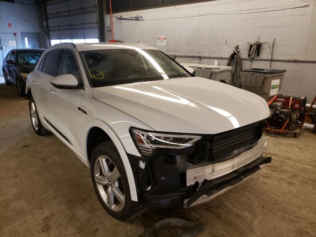 Audi E-tron pre (2019)