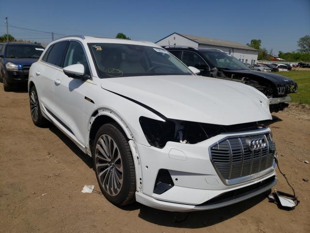 Audi E-tron pre (2019)
