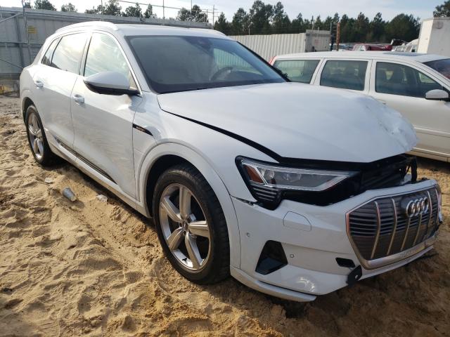 Audi E-tron pre (2019)