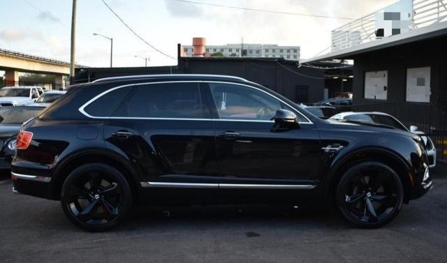 Bentley Bentayga (2017)