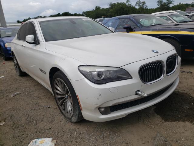 Bmw 740 i (2012)