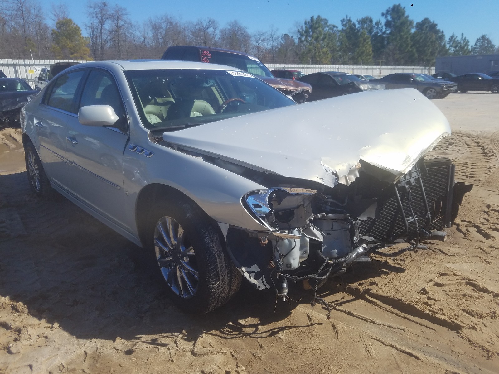 Buick Lucerne cx (2010)