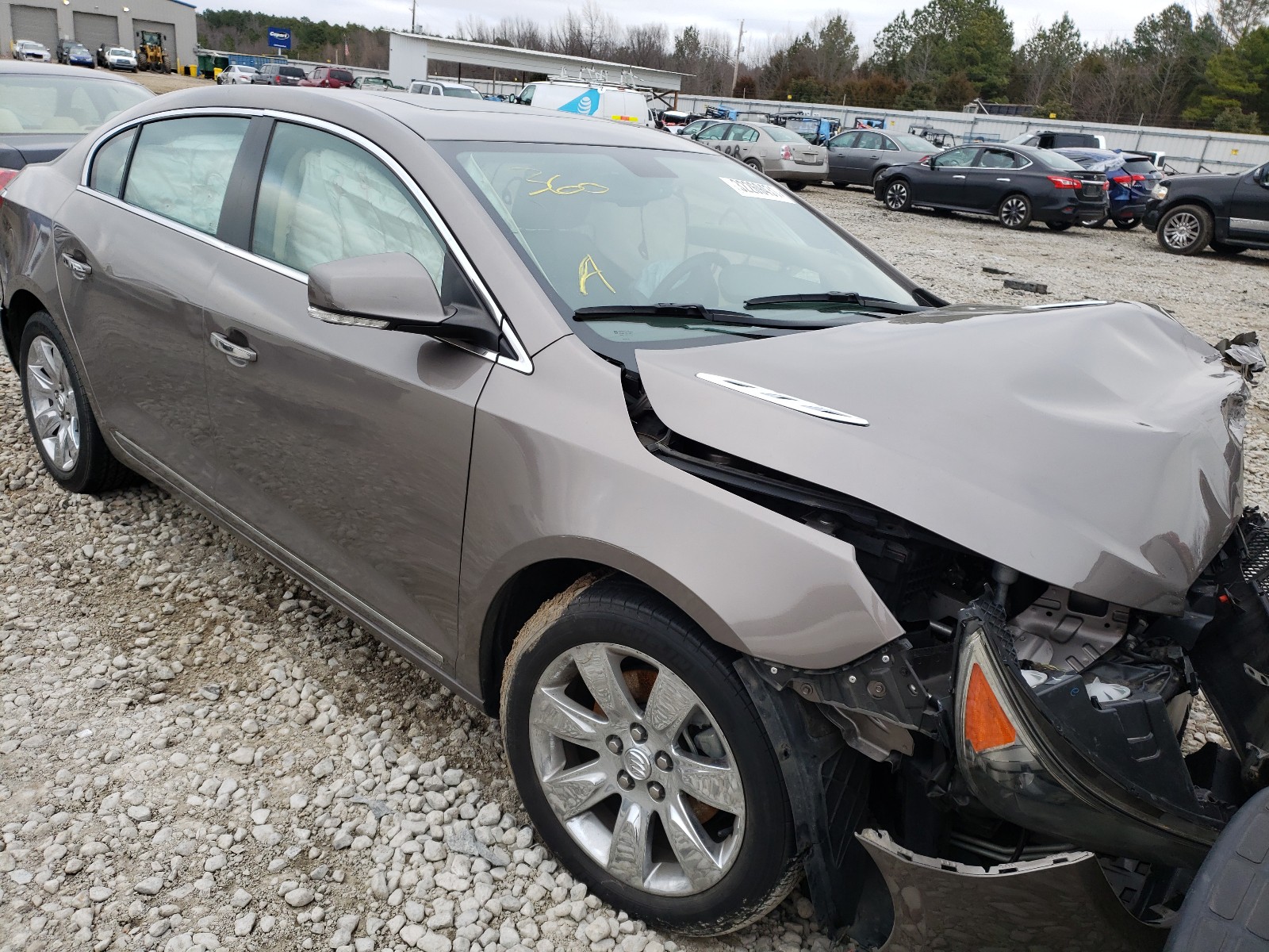 Buick Lacrosse c (2011)