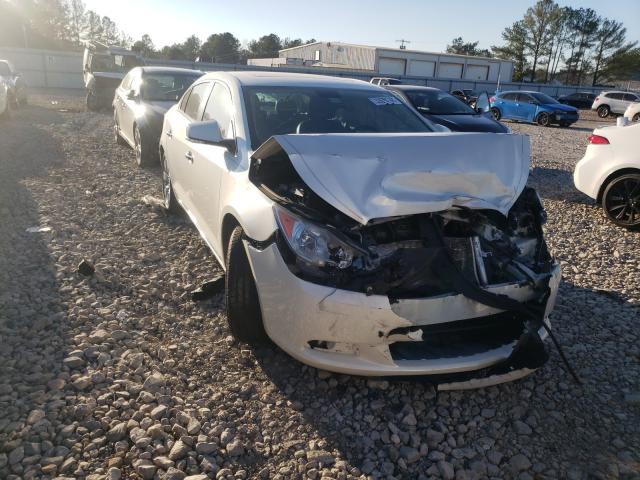Buick Lacrosse c (2011)
