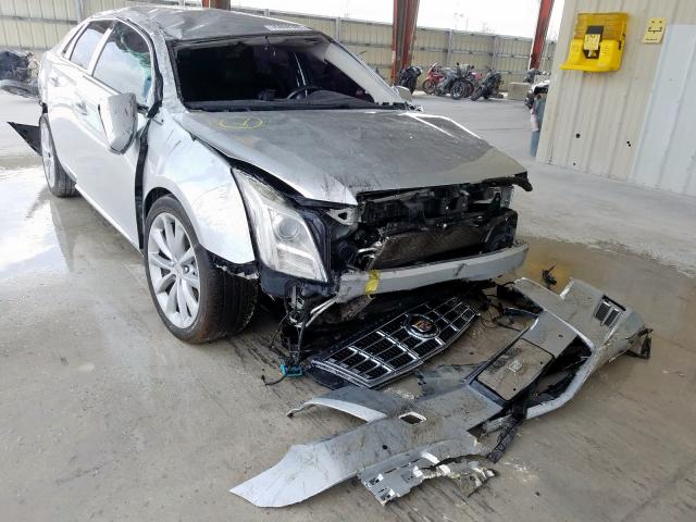 Cadillac Xts luxury (2013)