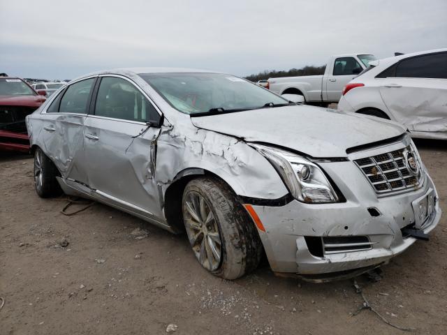 Cadillac Xts luxury (2013)