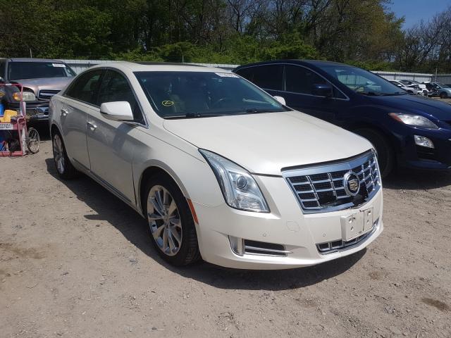 Cadillac Xts luxury (2013)