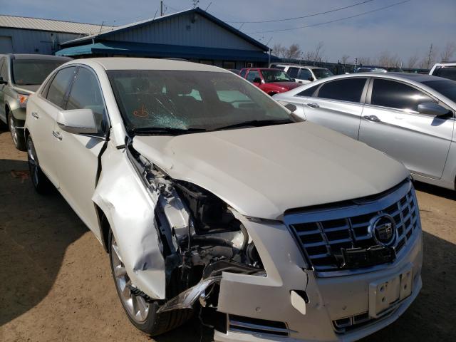 Cadillac Xts luxury (2014)