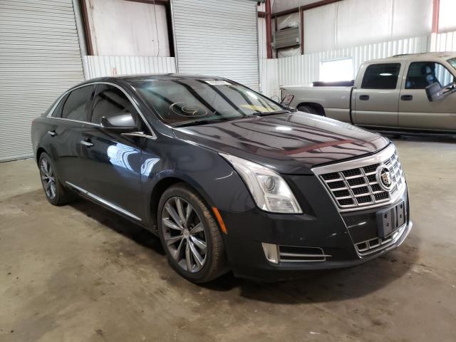 Cadillac Xts luxury (2013)