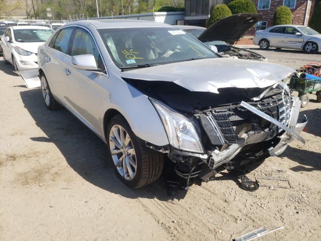 Cadillac Xts luxury (2013)