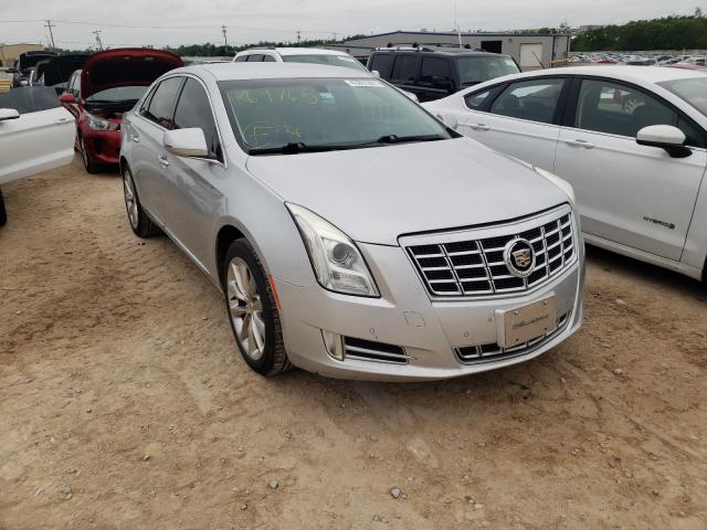 Cadillac Xts luxury (2014)