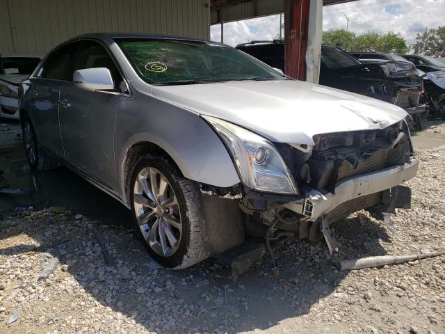 Cadillac Xts luxury (2014)