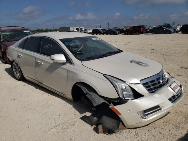 Cadillac Xts luxury (2014)
