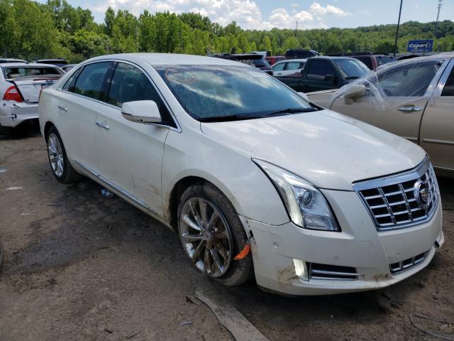 Cadillac Xts luxury (2014)